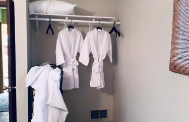 Earthy Hobbit Jungle with Privacy & Serenity - Foto 43