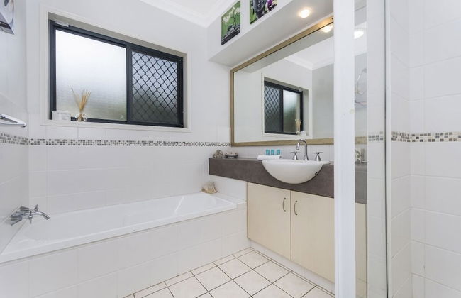 Oceania Beach Paradise - Photo 10