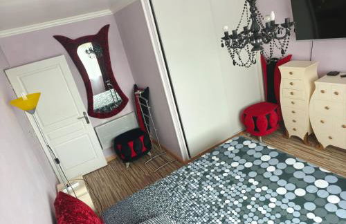 independent apartment in house with 3 bedrooms - Foto 9