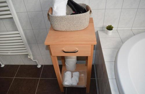 Royal Home - Geräumige Ferienwohnung mit Balkon nahe Seepark Lünen und Dortmund! - Foto 24