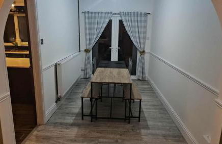 Easter Sale - Large Bungalow - SA66 - Foto 3