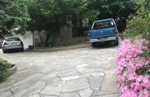 Angela House - Photo 13