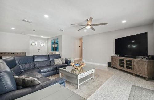 Lake House Westchase area. Heated Pool Waterfront! - Foto 32