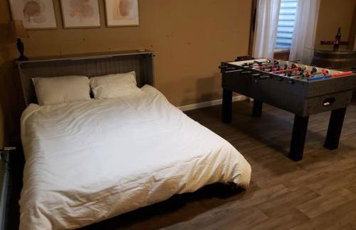 Theatrical Escape South Hill Home near Downtown - Foto 25