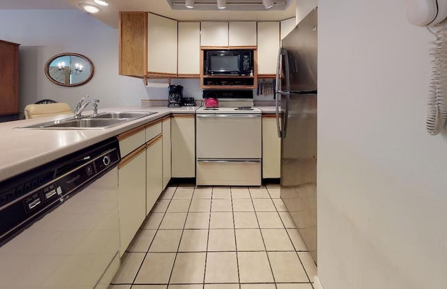 Enzian - CoralTree Residence Collection - Photo 19