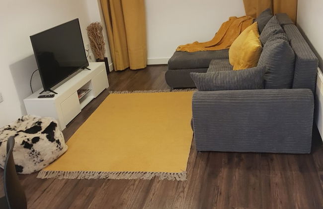 Brierley Hill - Apartment - Sleeps 2 - Parking - Foto 6