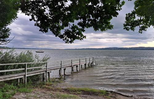 Charming Apartment near Lake - Foto 17