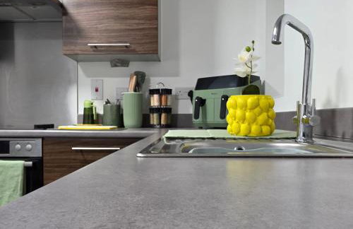 Entire 3-Bed Home, 5 mins to City Centre, Sleeps 6, 2 Free Parking - Foto 17