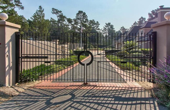 Lx33: Luxury Vacation Villa On Pebble Beach With Pool - Foto 46