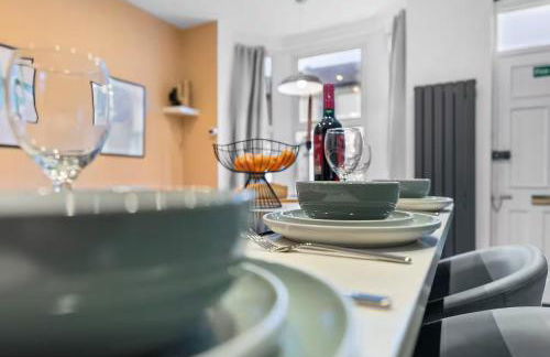 Aylesbury House 3 En-suite Bedrooms Parking Pets - Photo 29