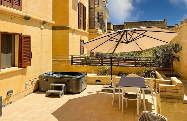 Peaceful Home With hot tub and 2 Communal Pools - Foto 5