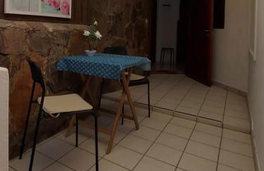 Private Sunny Terrace Studio - Secure Bike or Board Lockup - Foto 22