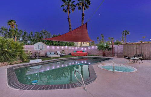 Strip-side Villa, 6 Beds, Pool, Mini Golf, Karaoke - Foto 34