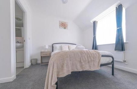 Sleeps 5 - Private Garden- Free Parking - Foto 2