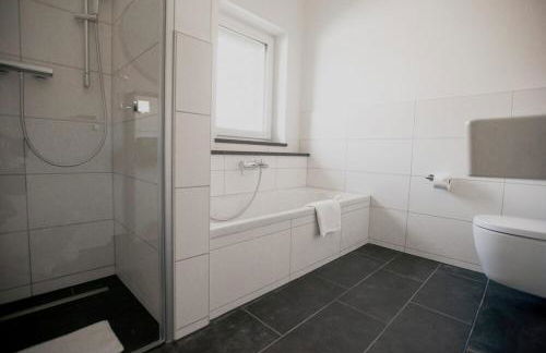 SonnenReihe - hochwertige Familienhäuser mit Garten - Wochenpreise - Foto 20