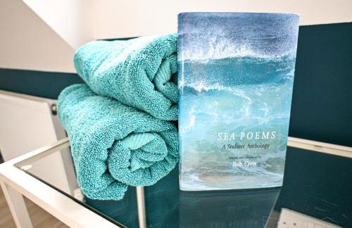 The Bolt Hole Hythe panoramic coast and sea views - Foto 25