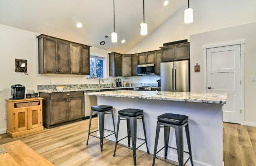 Family-Friendly Packwood Retreat with Deck! - Foto 9