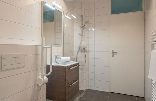 Detached Villa with 4 Bathrooms near Vrachelse Heide - Photo 12