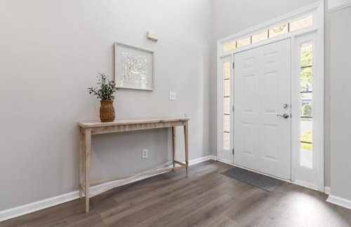 5-Bed Gem Close to Duluth Fun Sleeps 16 - Foto 27