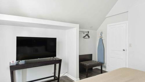 Downtown Detroit 2BR | King, WiFi, Parking - Foto 5