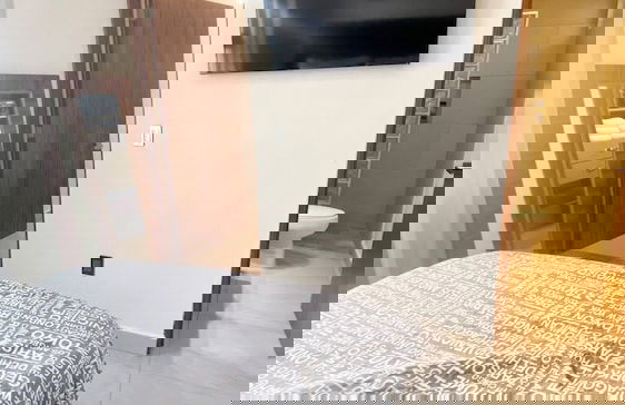 Renovated 1 Bdrm Guest House -walk to Everything -bikes -gym - Pickleball Court - Foto 2