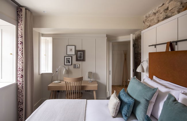 Abbey Strand Apartments, at Holyrood - Photo 11