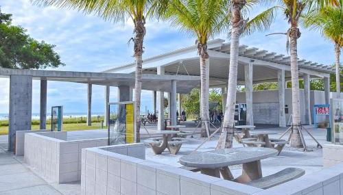 You Only Live Once - Foto 2