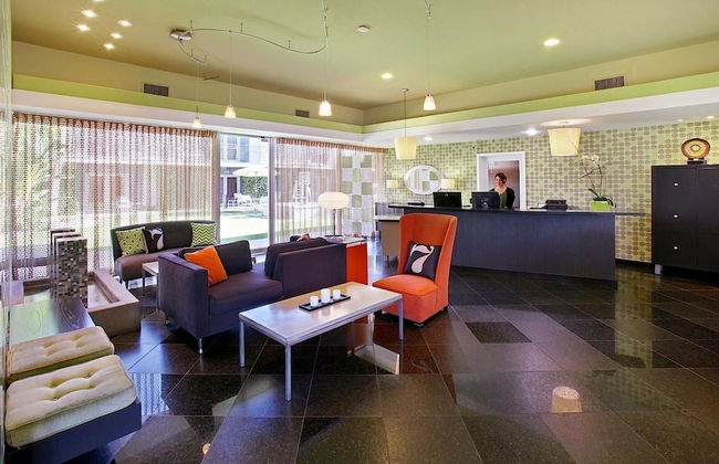 7 Springs Inn & Suites - Photo 41