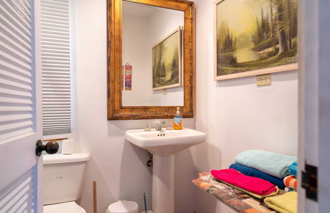 Spacious Villa On The Beach - Photo 22