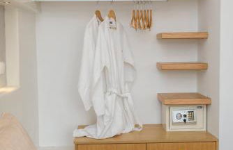 Theasis Suites - Foto 36