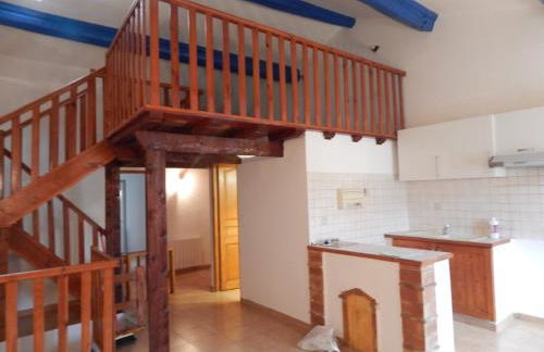 F3 HOCHE 2 éme étage - Foto 1