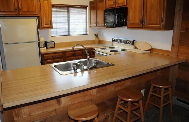 Seven Springs Swiss Mountain 3 BR Condo, Sleeps 8! by RedAwning - Foto 5