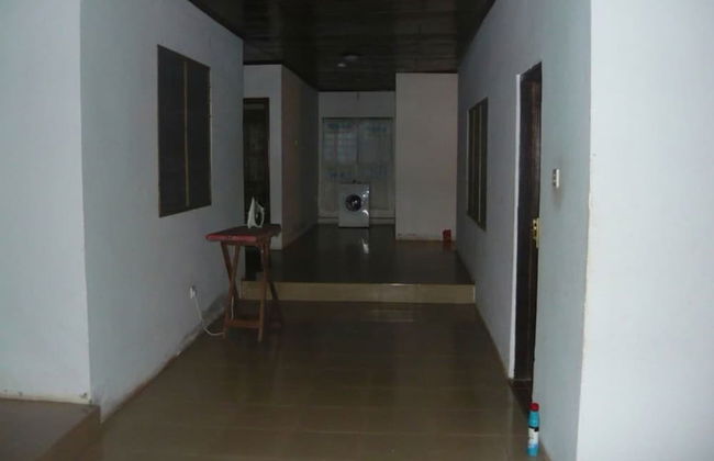 3 Bed House Sleeps 6 - Parking, Wifi, Generator - Foto 17