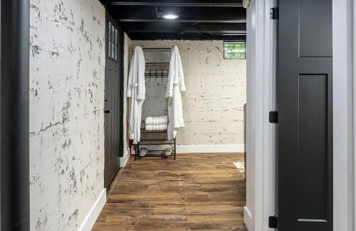 Stunning Modern Cabin with Hot-tub in Makanda, illinois - Photo 31