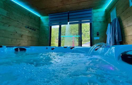 Le Hourmigué maison 130m2 avec jacuzzi à 15mn de Luchon - Foto 2