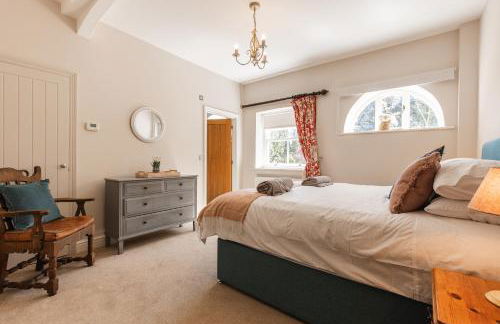 Stylish Coach House Retreat - Foto 7