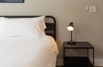 Spacious 2BD-Close To Everything - Foto 13