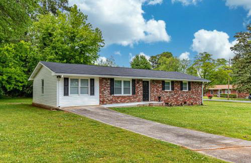 Ranch Style Home & Plenty Of BKYD Space Near KSU - Foto 38