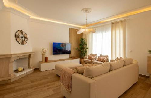 Luxuosa Villa com Piscina, Garagem e Vista Mar - Foto 21