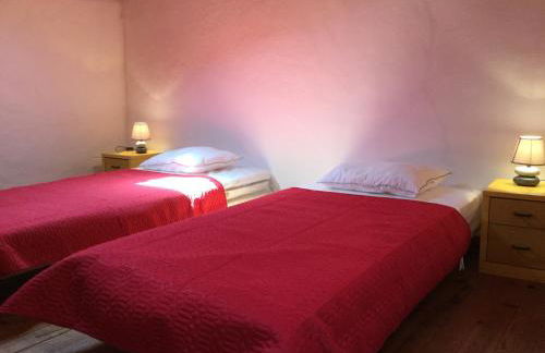 typical provencal farm in an exceptional natural site, the alpilles park - 8 people. - Foto 23