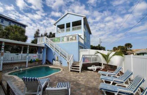 Large Oceanfront Property wPool 8br sleeps 24 - Foto 3