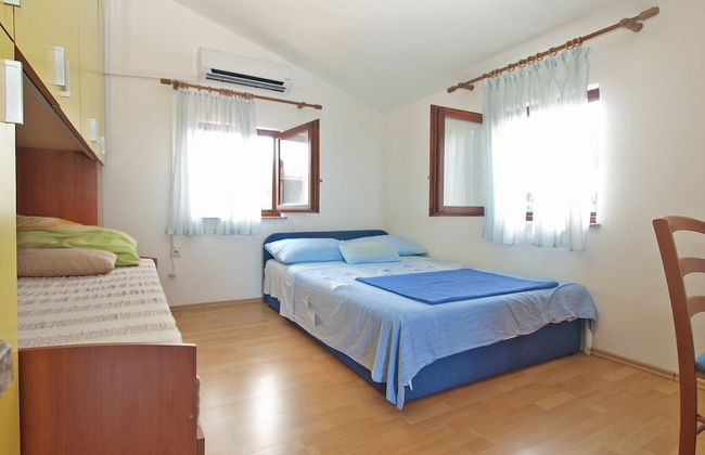 Apartment 1665 - Photo 4