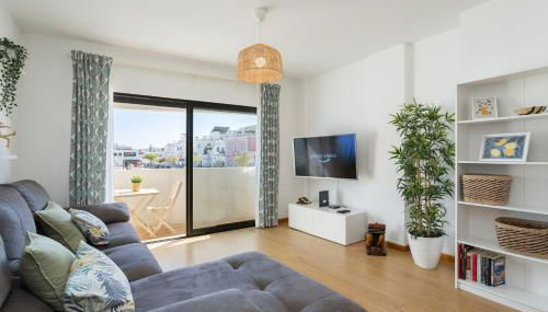 2 Min Island Ferry, Pool, Free Parking - Foto 1, Garden view