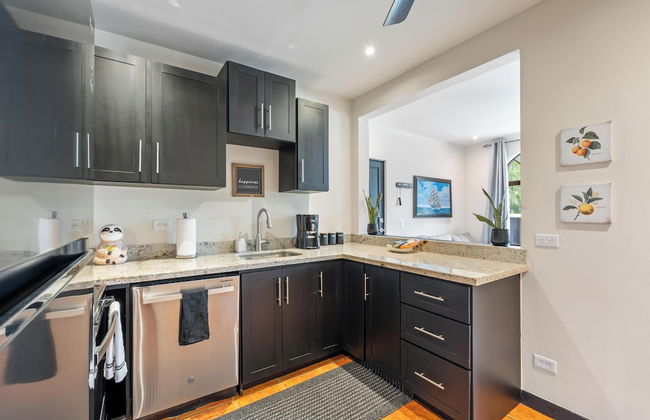 Relaxing 2 BR Beach & Pool Condo Unit2 - Foto 8