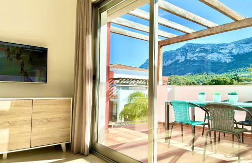 Hoteltype Penthouse 2 Beds, Parking, WIFI & pool Stunning Views - Foto 11