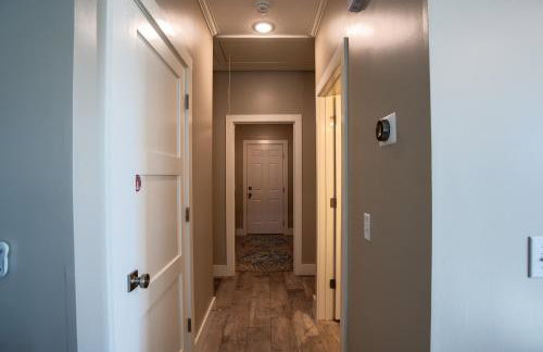 Lets Get You Laguna Beachin in this Brand New Cottage Steps to the Beach - Foto 17