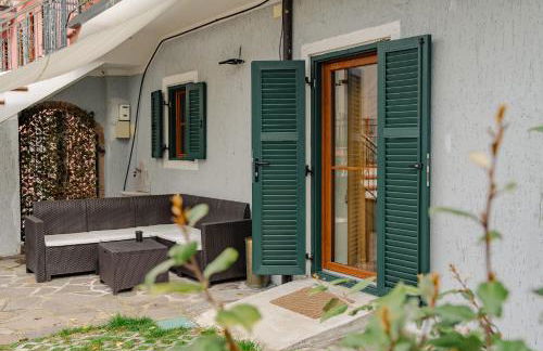 Casa Galya with private patio by GardaDoma - Foto 5