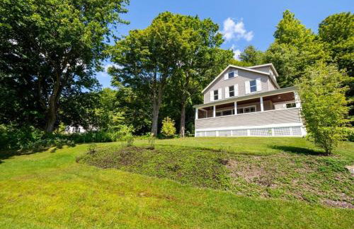 Berkshire Vacation Rentals: Centrally Located Historical Home - Foto 45