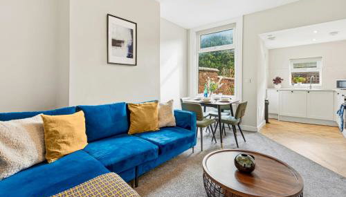 Manchester home, Sleeps 6, Contractor Friendly, Free Parking - Foto 2