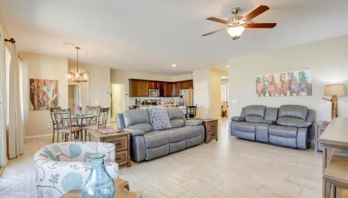 Resort Pools and More Perks! 55 and Goodyear Escape - Foto 5